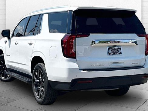 Used 2023 GMC Yukon SLE AWD/4WD image 10