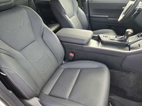 Certified 2025 Lexus GX 550 AWD/4WD image 10