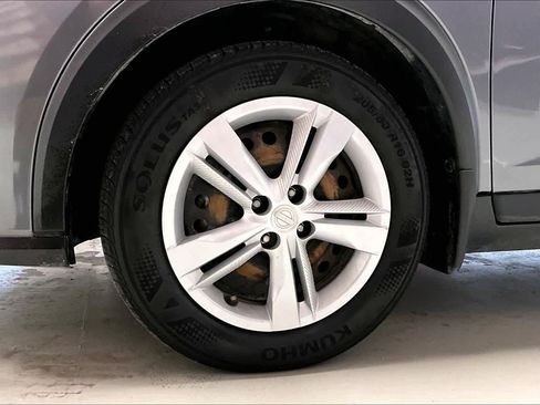 Used 2022 Nissan Kicks S image 8