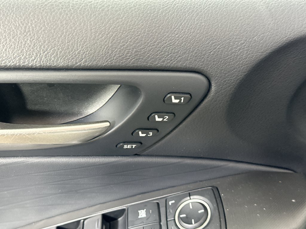 Used 2024 Lexus IS 350 F Sport w/ Navigation Package RWD image 23