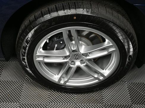 New 2026 Porsche Macan image 40