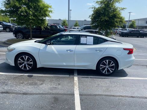 Used 2017 Nissan Maxima 3.5 SL FWD image 4