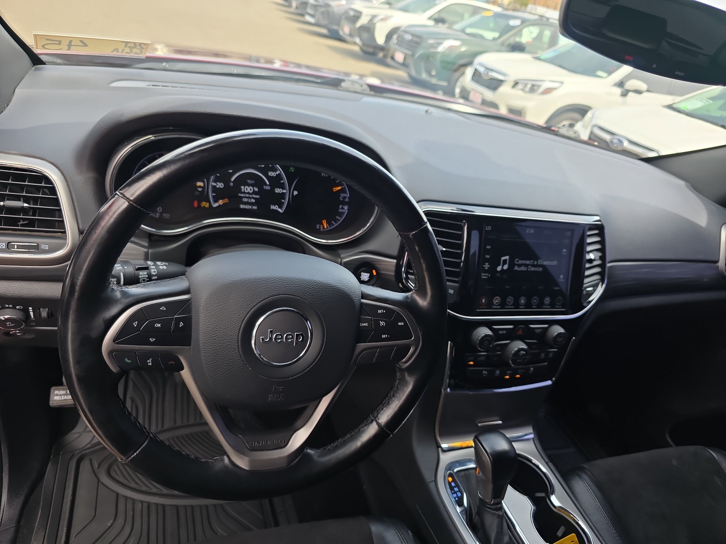 Used 2020 Jeep Grand Cherokee Altitude AWD/4WD image 3