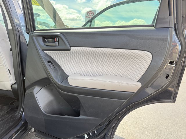 Used 2018 Subaru Forester 2.5i Premium AWD/4WD image 31