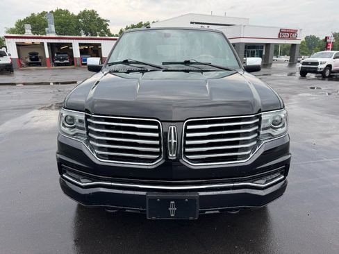 Used 2017 Lincoln Navigator L Select AWD/4WD image 8