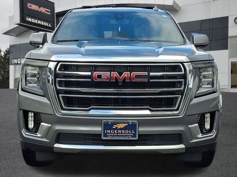 Used 2021 GMC Yukon SLT w/ SLT Premium Package image 2