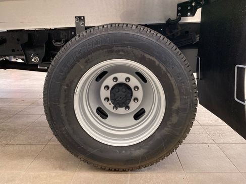 New 2025 Ford F350 XL w/ XL Chrome Package image 22