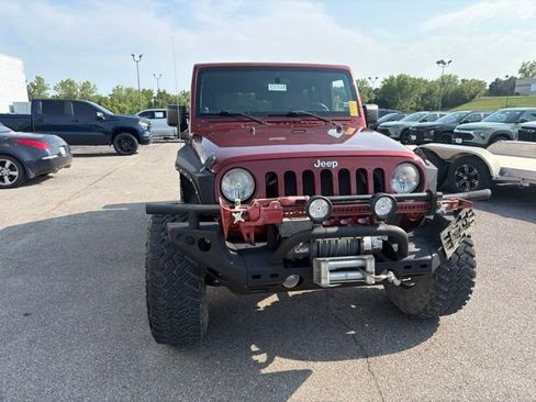 Used 2007 Jeep Wrangler Unlimited Sahara w/ Trailer Tow Group AWD/4WD image 6