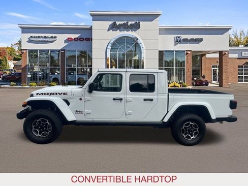 Certified 2023 Jeep Gladiator Mojave w/ LED Lighting Group image 5