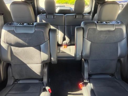 Used 2025 Ford Explorer ST w/ Sun And Sound Package image 25