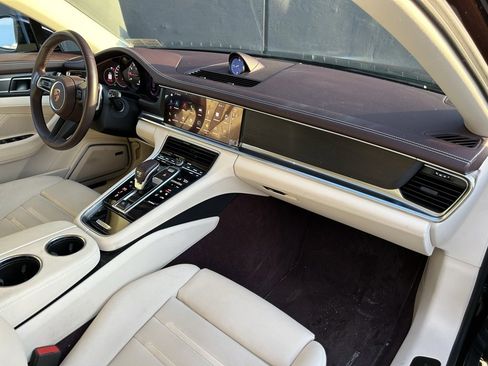 Certified 2023 Porsche Panamera 4 Platinum Edition image 24