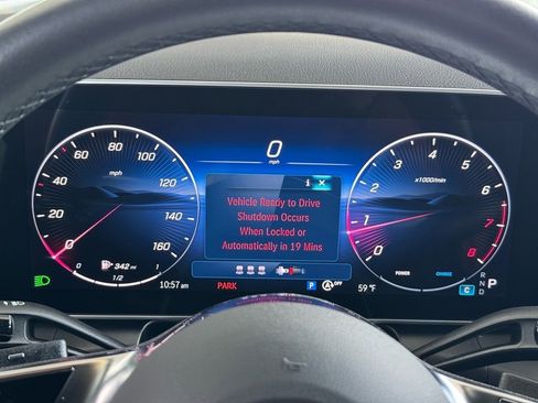 Certified 2025 Mercedes-Benz GLC 300 GLC 300 image 24