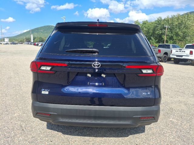 New 2026 Toyota Grand Highlander XLE FWD image 6