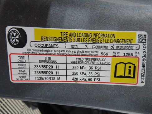 Used 2024 Cadillac XT6 Premium Luxury w/ LPO, Floor Liner Package AWD/4WD image 64