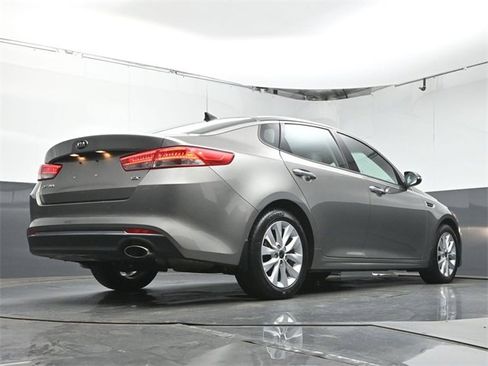 Used 2018 Kia Optima EX w/ Technology Package image 39