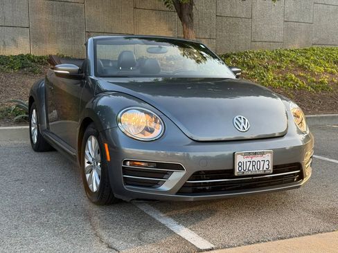 Used 2018 Volkswagen Beetle 2.0T Coast FWD image 7