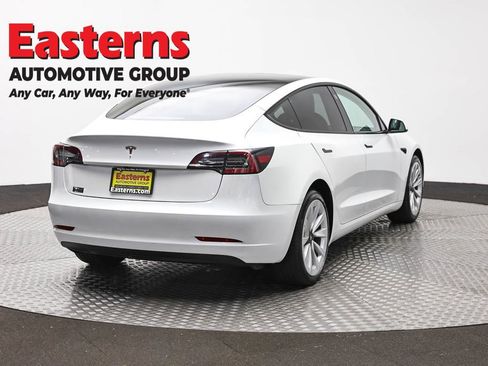 Used 2023 Tesla Model 3 Standard Range RWD image 5