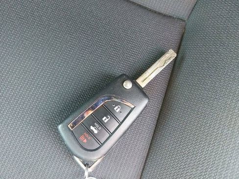 Used 2024 Toyota Corolla LE FWD image 33