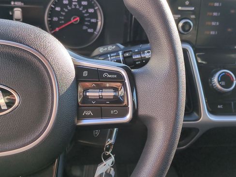 Used 2021 Kia Sorento LX image 20