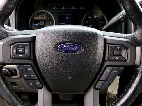 Used 2016 Ford F150 XLT w/ Equipment Group 302A Luxury image 12