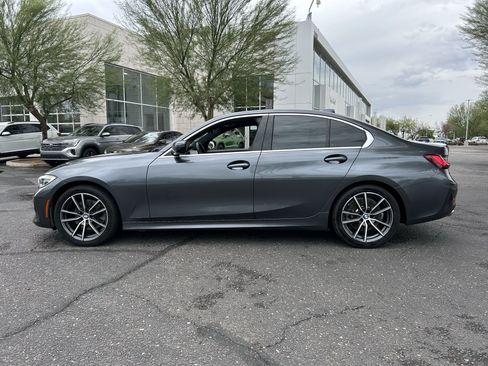 Used 2020 BMW 330i Sedan w/ Convenience Package RWD image 2