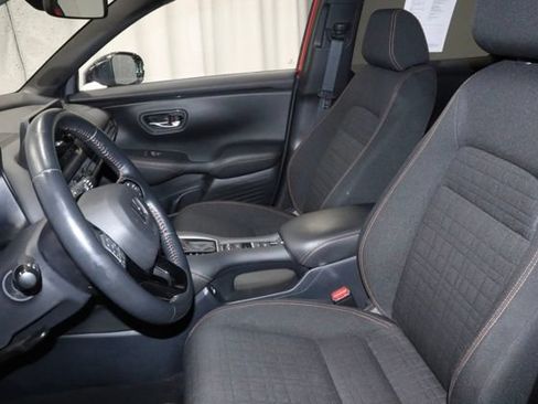 Used 2023 Honda HR-V Sport image 3