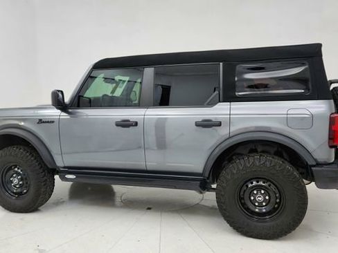 Used 2023 Ford Bronco Black Diamond image 4