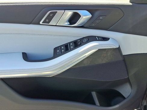 New 2026 BMW X5 xDrive40i w/ Parking Assistance Package image 12