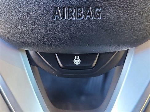 Used 2020 BMW 330i xDrive Sedan w/ Driving Assistance Package image 21