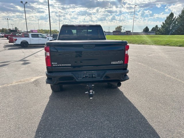 Used 2022 Chevrolet Silverado 3500 High Country AWD/4WD image 6