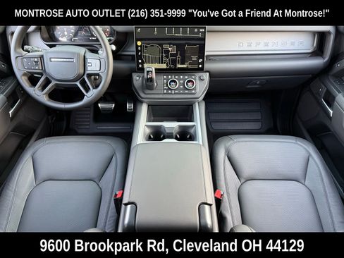 New 2026 Land Rover Defender 130 X-Dynamic SE image 21