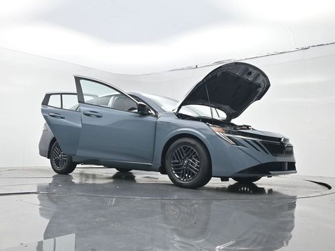 Used 2026 Nissan Sentra SV w/ Floor Mat Package FWD image 28