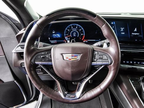 Used 2023 Cadillac Escalade V w/ LPO, ONYX Package image 25