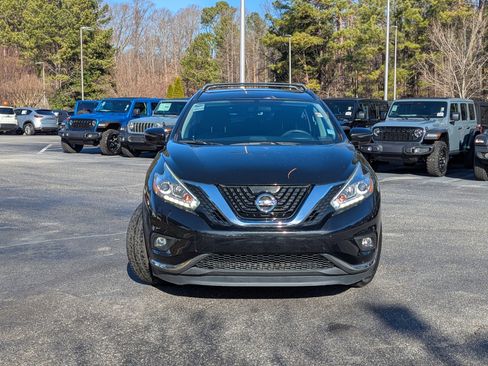 Used 2017 Nissan Murano SV image 2