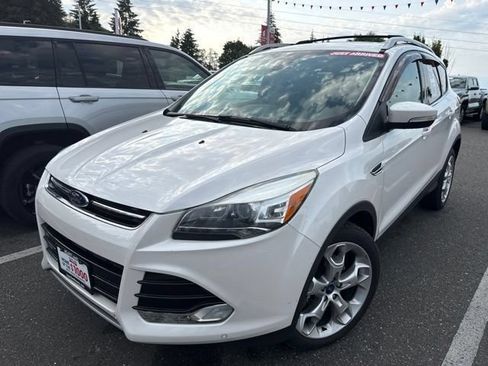 Used 2014 Ford Escape Titanium w/ Equipment Group 401A AWD/4WD image 3
