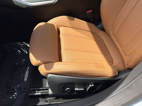 Used 2025 BMW M440i RWD image 15