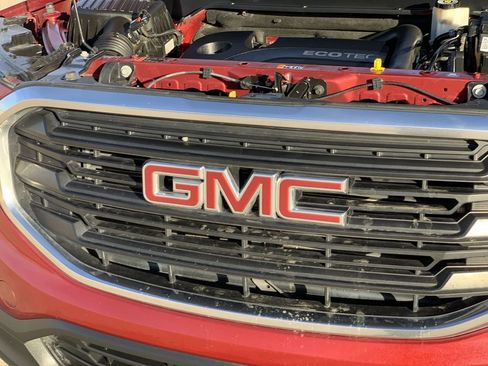 Certified 2018 GMC Terrain SLE w/ Driver Convenience Package image 30