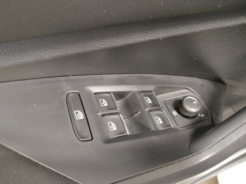 Used 2022 Volkswagen Jetta SE image 27