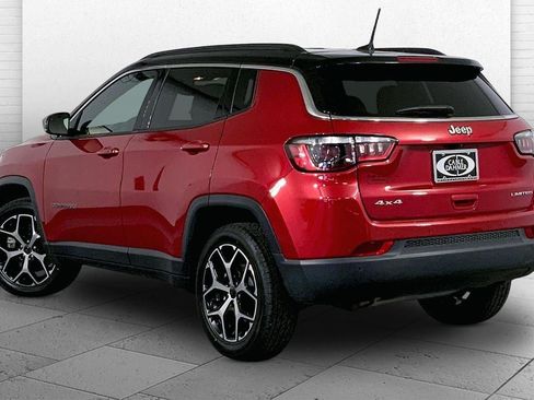 Used 2025 Jeep Compass Limited AWD/4WD image 11