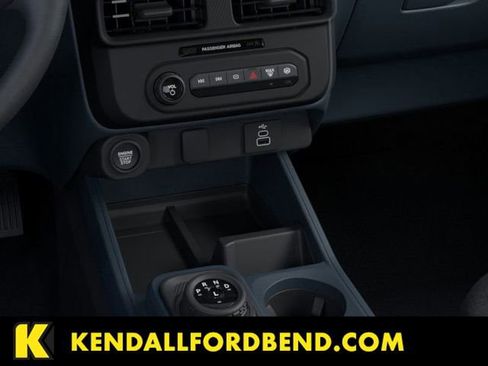 Used 2025 Ford Maverick XLT w/ XLT Luxury Package image 16