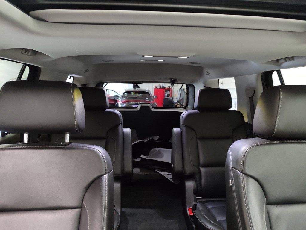 Used 2019 Chevrolet Tahoe LT w/ Luxury Package AWD/4WD image 24