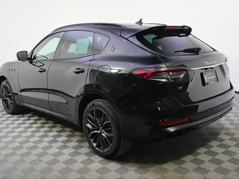 Used 2021 Maserati Levante GranSport image 3
