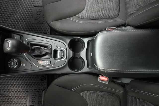 Used 2019 Jeep Cherokee Sport w/ Cold Weather Group AWD/4WD image 25