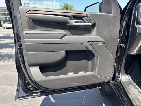 Used 2026 Chevrolet Silverado 1500 LT Trail Boss w/ LT Trail Boss Premium Package AWD/4WD image 20