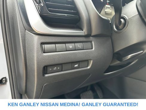 Used 2021 Nissan Rogue Platinum AWD/4WD image 34