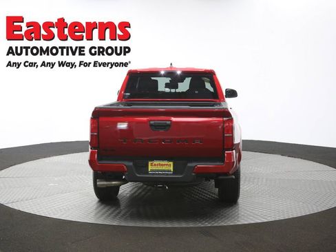 Used 2025 Toyota Tacoma TRD Sport image 40