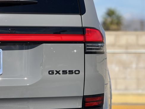 New 2026 Lexus GX 550 image 12