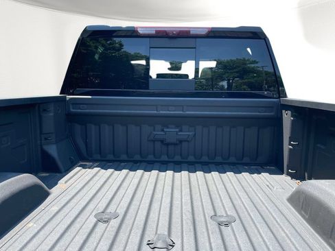 Used 2024 Chevrolet Silverado 2500 LTZ w/ LTZ Convenience Package AWD/4WD image 10