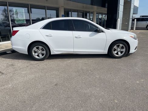 Used 2016 Chevrolet Malibu LS image 8