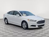 Used 2016 Ford Fusion SE image 1